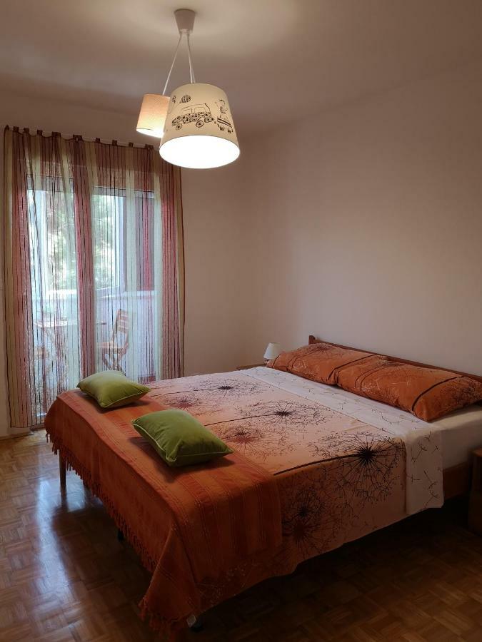 Colosseum Apartment Pula Exterior photo